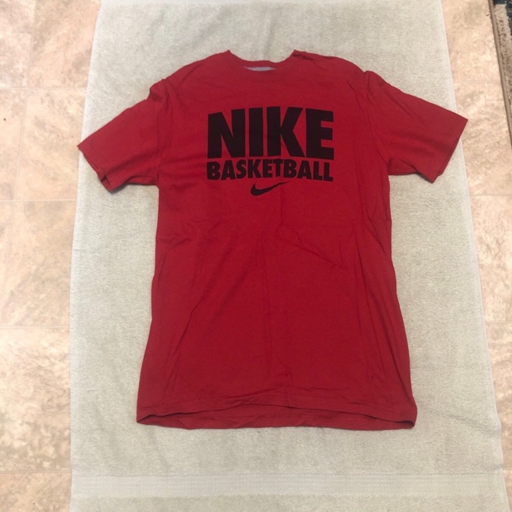 Nike Red Regular Fit T-Shirt